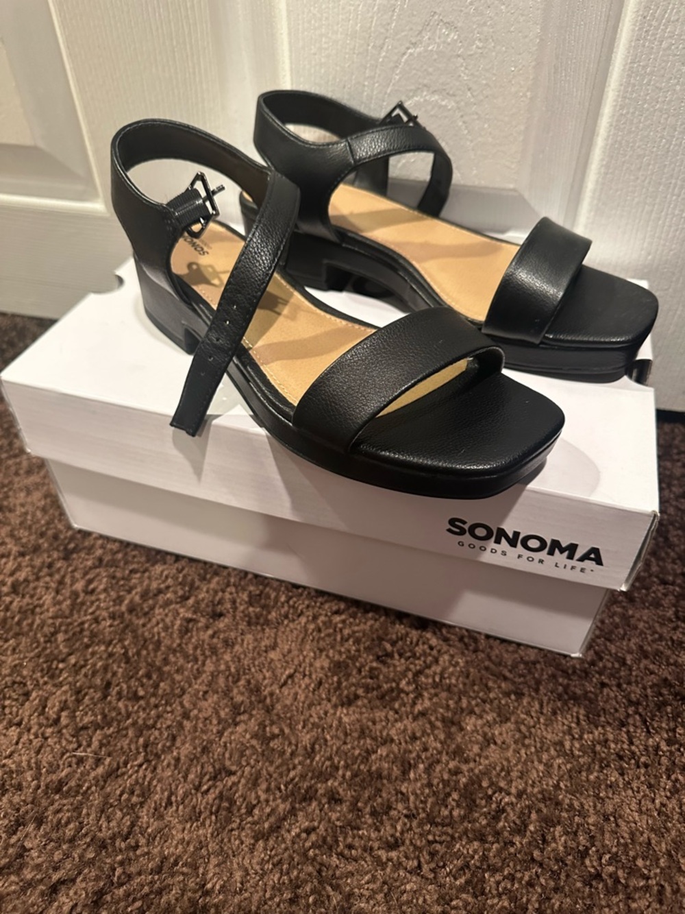 Kohl's Black Strappy Block Heel Sandals